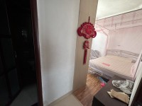 市中心,安静小区,3室2厅3卫1阳台精装 春天花园