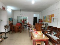 近市场，近学校，出入方便，光线充足 葵园居
