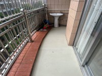 市中心步梯中层  保养新净 华隆豪苑