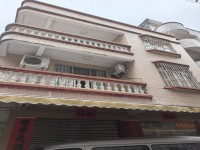 市中心私宅8X10占地，前8米，侧5米， 市中心私宅