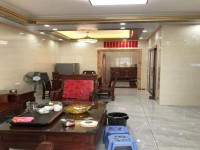 花园小区，全新电梯三房两厅，家具电器齐全 宏强时代