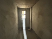 难得一见的毛坯小户型,总价低,朝向好 尚品爱琴海