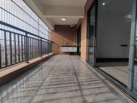 出售精装修金河湾电梯四房拎包入住。 金河湾