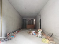中兴名志铂金湾一楼带花园 三房双套间，全 中兴名志铂金湾