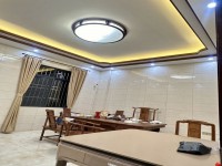 河西精装修南向别墅，三面见光仅189万 颐和华府