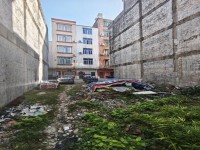 河西市场地皮，紧靠市场，生活便利，出入方 河西市场地皮