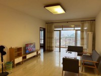 户型采光好，楼下有超市公园，理想家 东湖广场