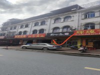 龙湾路路边私宅位置好、人流足，稳定出租 龙湾路私宅