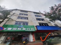 市中心临街商 住私宅出售，证在手随时过户 朝南路附近商住私宅