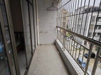 精品好房，东湖新城2室2厅2卫1阳台，房 东湖新城