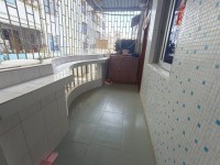 市中心3房带摩托车库出租 家具齐全拎包入 龙脊山庄