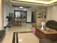 东湖中心，云凌小学，友源市场 东湖新城