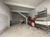 市中心私宅纯毛坯 随时看房 采光好 送地 市中心私宅
