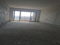 真正的景观好房，动静结合，绵登广场,无遮 绵登广场