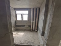 联兴旗峰花园 全新装修三房二厅二卫 仅售 联兴旗峰花园