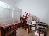 出租城南市场附近，步梯2楼，三面光，证在 城南市场