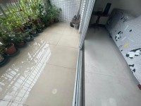 市中心春晖豪苑 步梯中层 送车库南向32 春晖豪苑