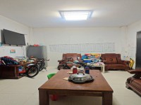 红旗路，大型社区，阳光充足，普通，居家选 红旗路
