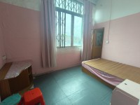 市中心私宅 20个单间，有空调，有单间 市中心私宅