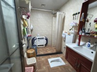 东湖 新城名居 电梯 两房 楼层好 五小 新城名居