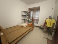 城南市场附近，步梯低层，全屋保养新净 卓信新城