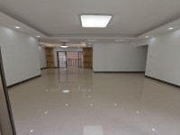 联兴旗峰花园周边配套完善，南北对流，屋主 联兴旗峰花园