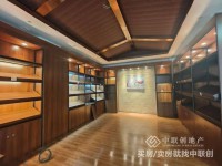 东湖中街商铺，有装修，前面月15米大路 东湖私宅