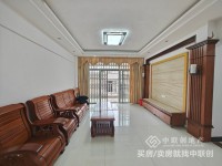 永顺楼步梯低层交通便利，配套齐全 永顺楼